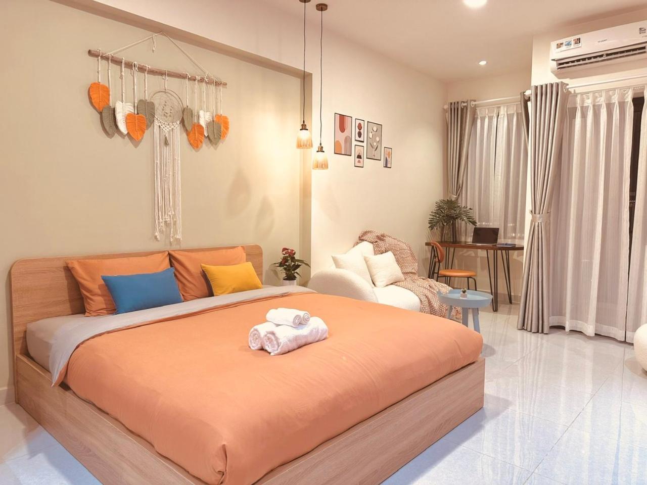 1bed Superior Condotel In Soho D.1 * Ho Chi Minh City